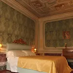 Residenza Dei Ricci 4* تشيوسي