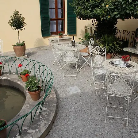 Residenza Dei Ricci 4*