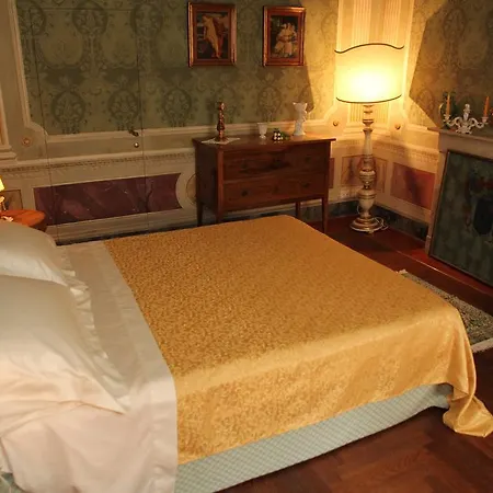 Bed & Breakfast Residenza Dei Ricci 4*