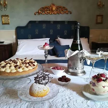 Residenza Dei Ricci Bed and Breakfast 4*